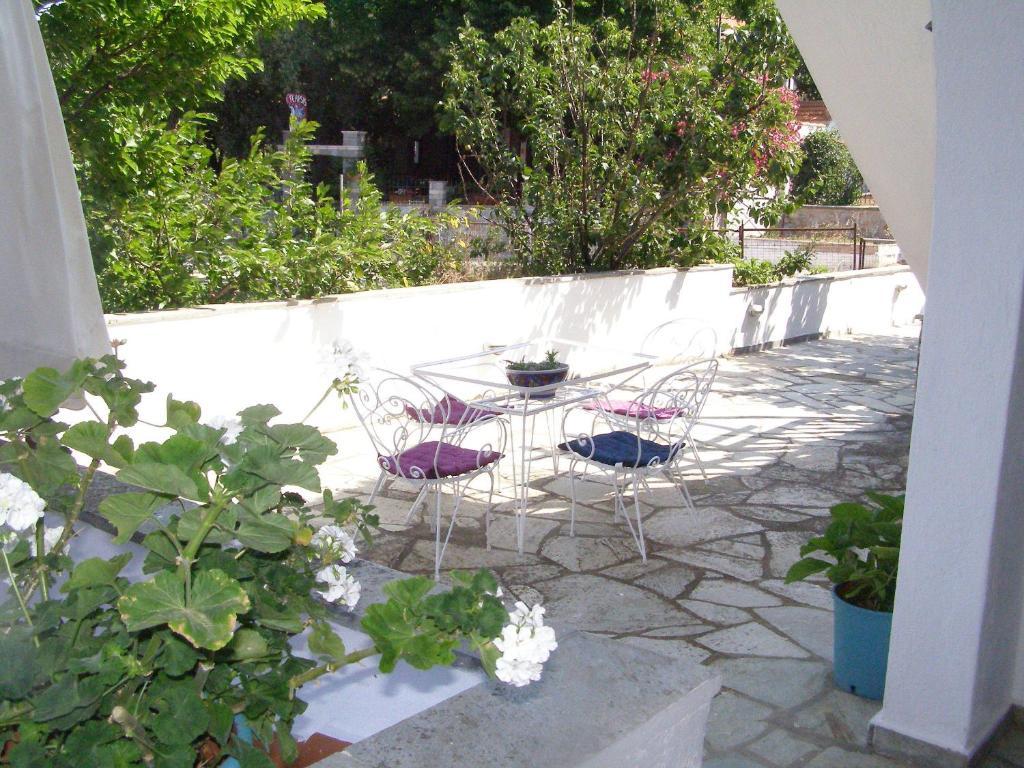 To Ktima Tis Matinas Hotel Stafylos Exterior photo